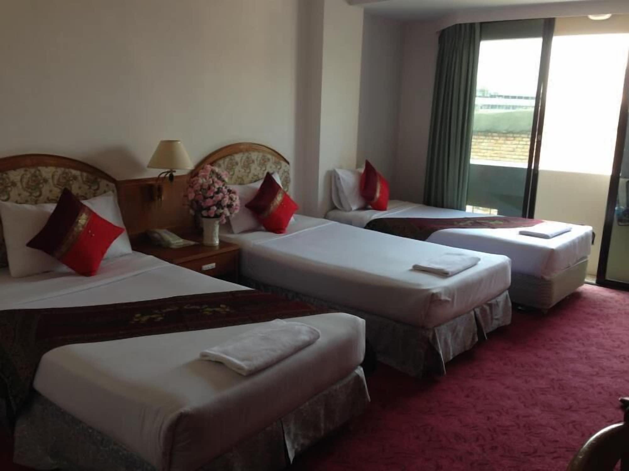 Hatyai Merridian Hotel Хат Яй Екстериор снимка